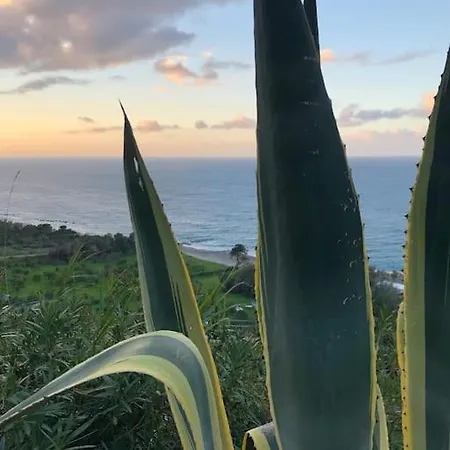 Per 2 Persone Con Vista Sulle Eolie Casa Spisidda 