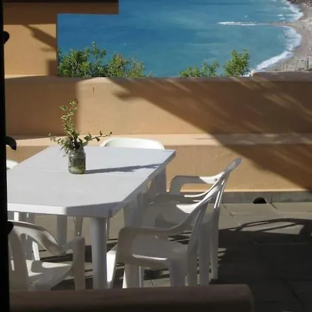 Apartment Per 2 Persone Con Vista Sulle Eolie Casa Spisidda 